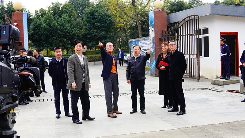 成都市政协副主席、双流区委书记韩轶、双流区委常委、常务副区长曾虎一行考察调浩朗科技城并指导工作