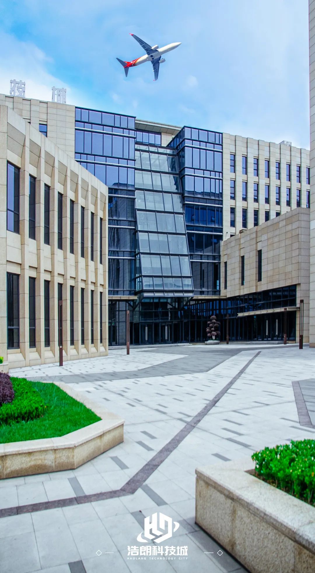 坐拥成都写字楼黄金口岸，共享核心商圈！