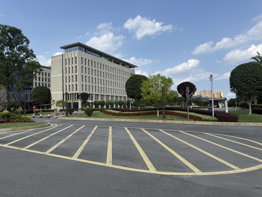 成都双流写字楼出租，浩朗科技城以卓越硬件与设计，成就企业非凡形象